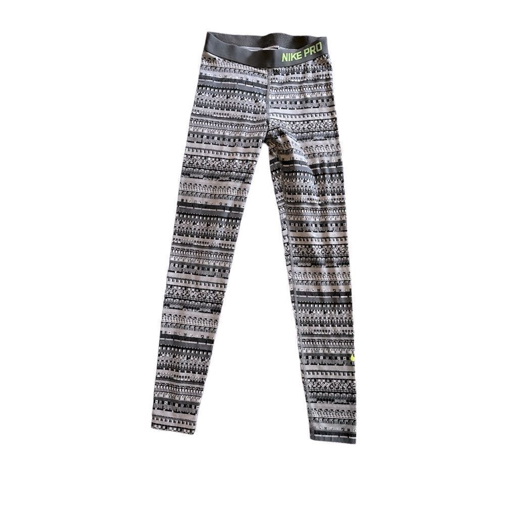 Womens’ Nike Stretch Leggings Size M